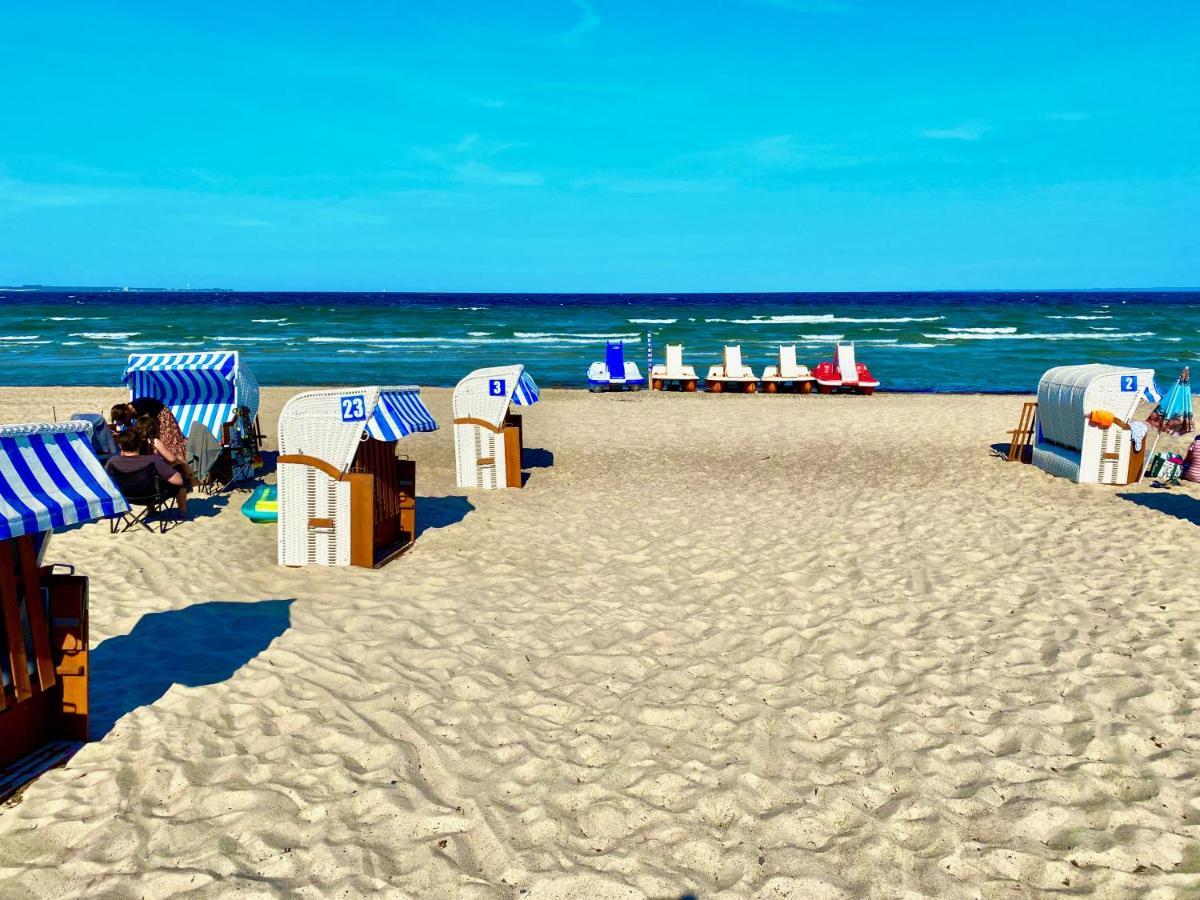 Casa Raphael Direkt Am Scharbeutzer Strand Exteriör bild